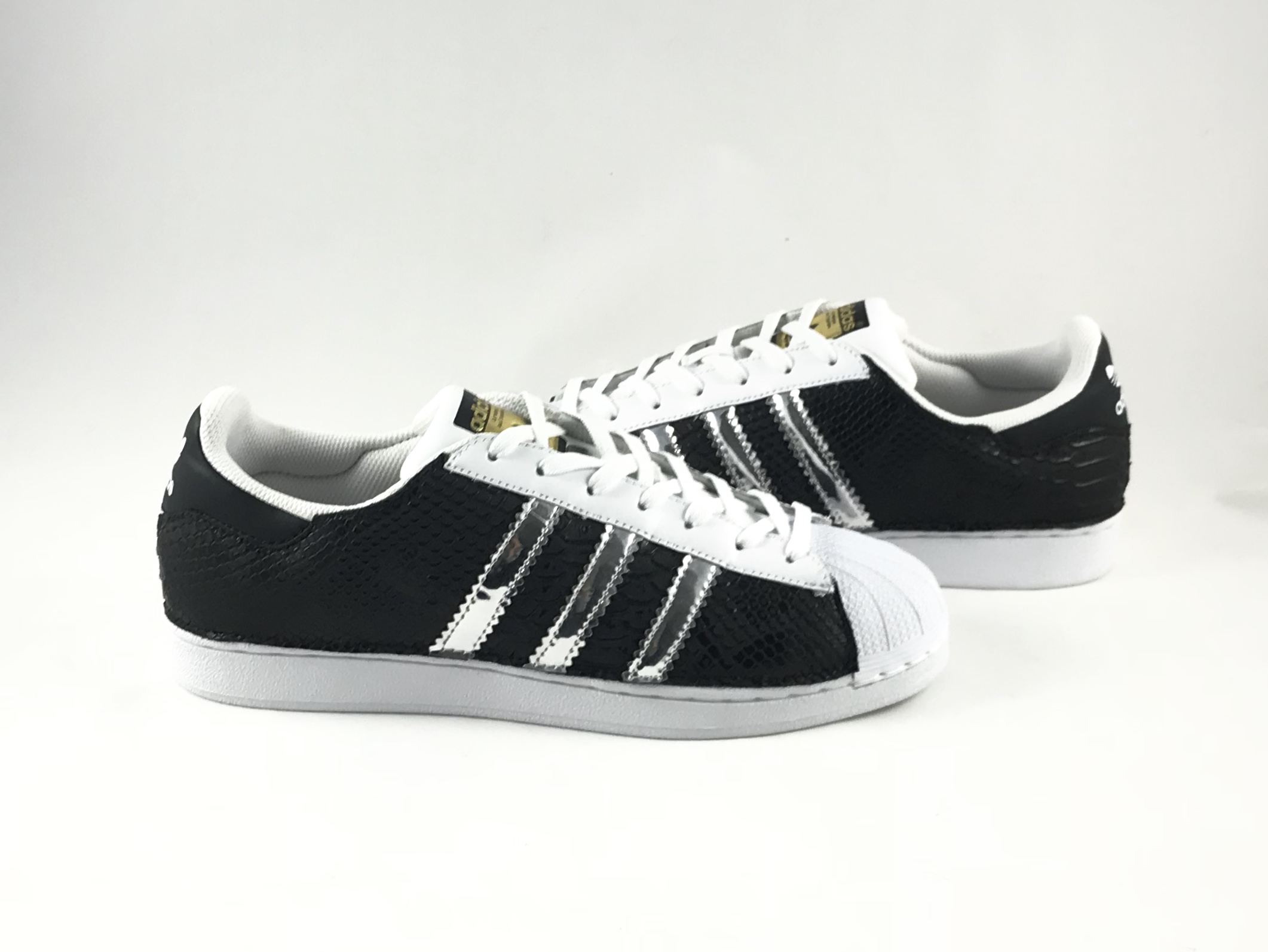 adidas superstar black reptile