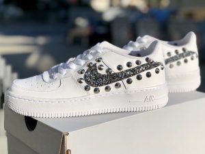 nike air force 1 borchie