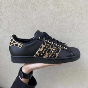 Adidas Superstar Core Black Custom Borchie Oro LLab scarpe custom