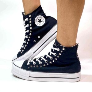 Converse con borchie on sale